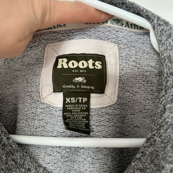 Roots Classic Salt and Pepper Crewneck Sweater - Picture 4 of 4